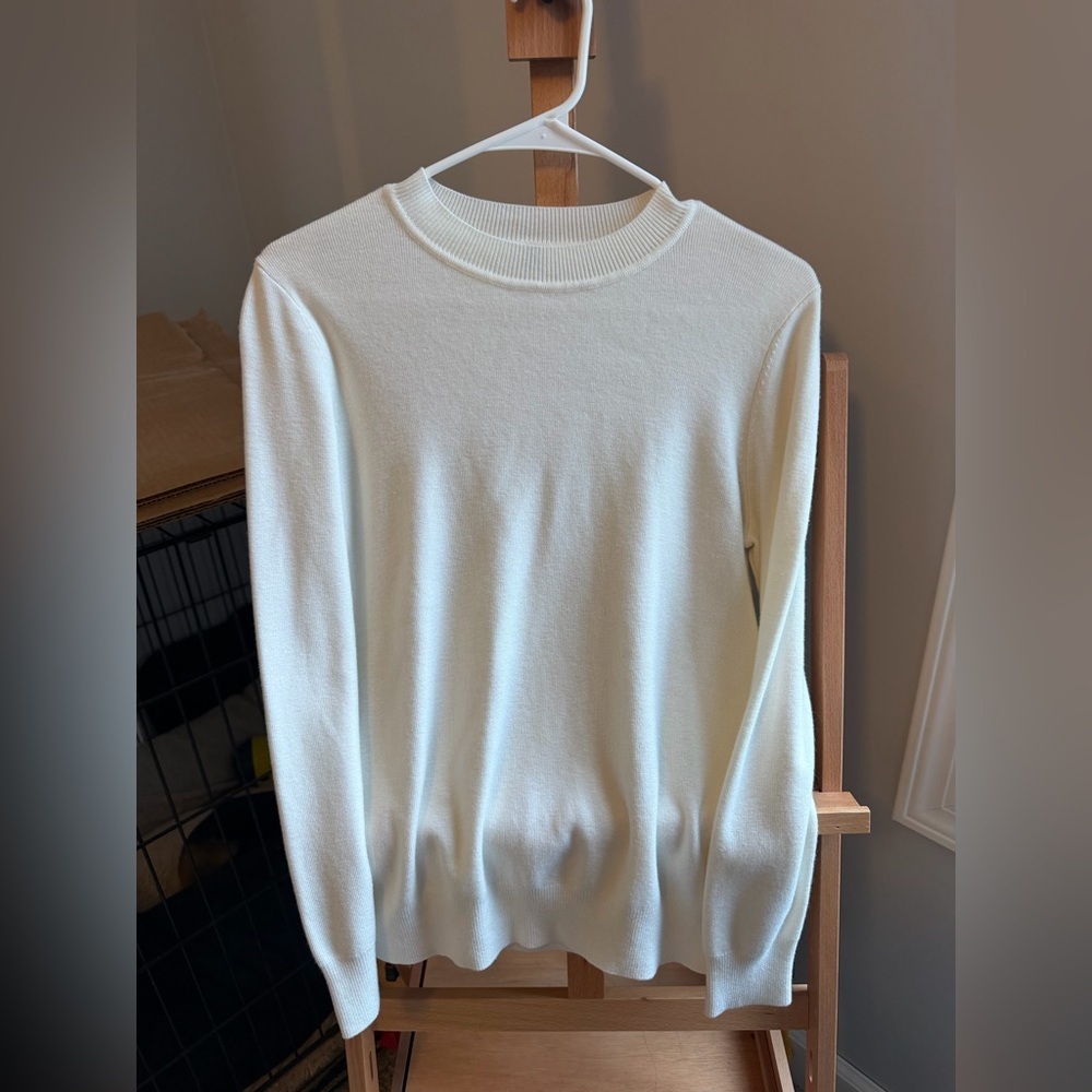 Women’s cream Sweater